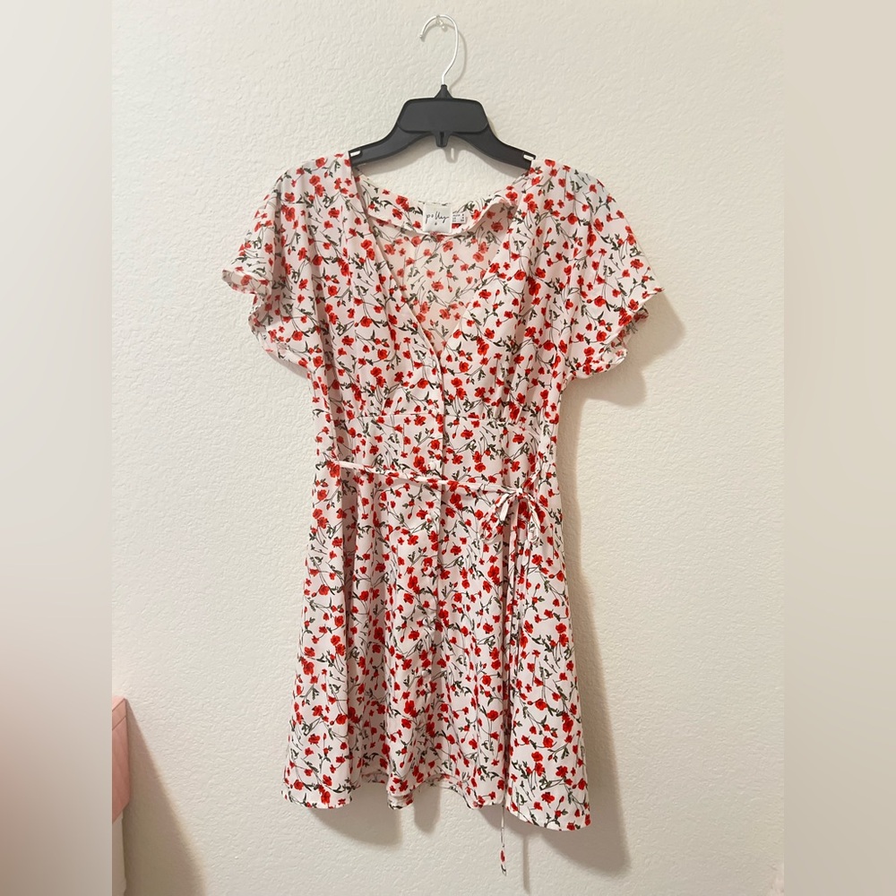 Princess Polly White Red Floral Wrap Mini Dress (US 4 / AU 8)